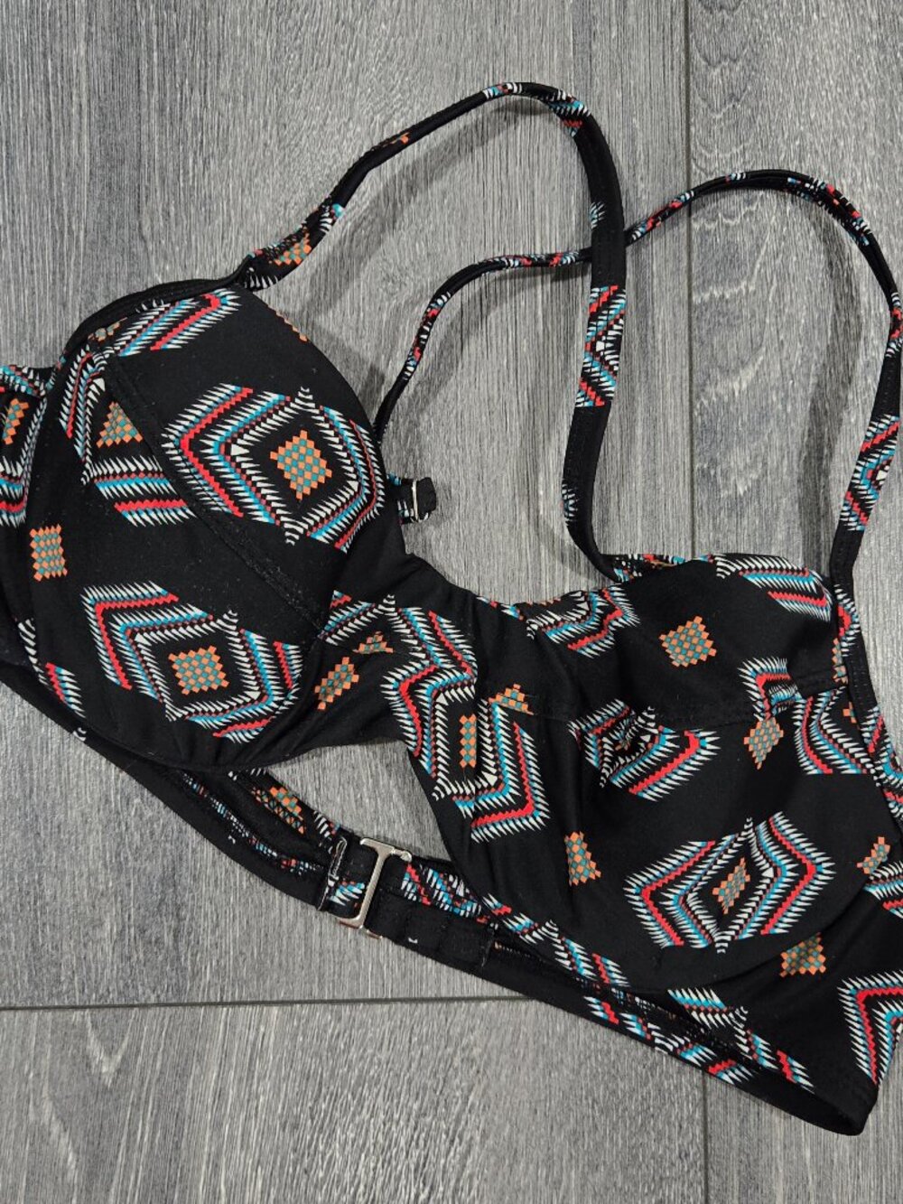 Xhilaration Bathing Suit Top sz M